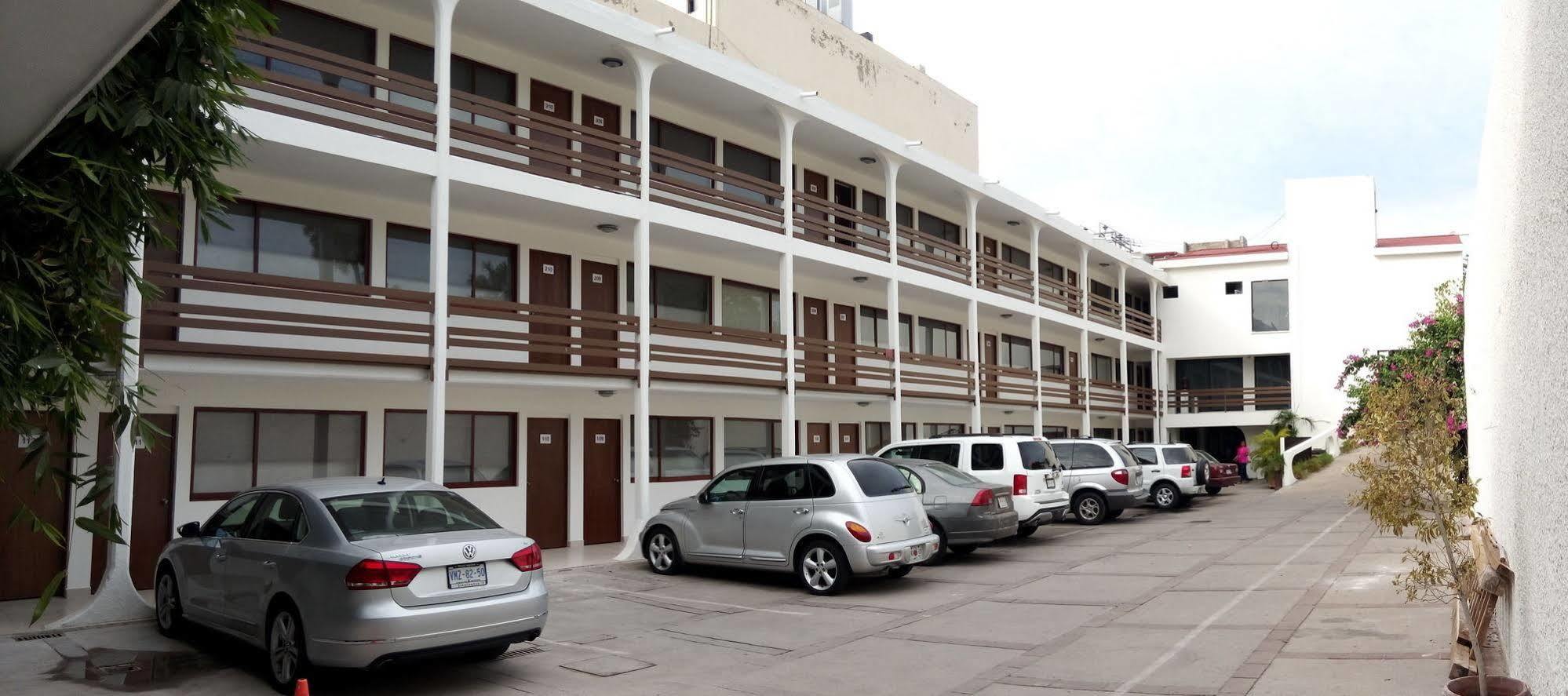 Hotel La Riviera Culiacan Exterior photo